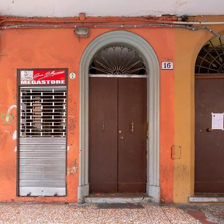 Università e Centro Storico Mascarella Apartment x4 Bolonha Exterior foto