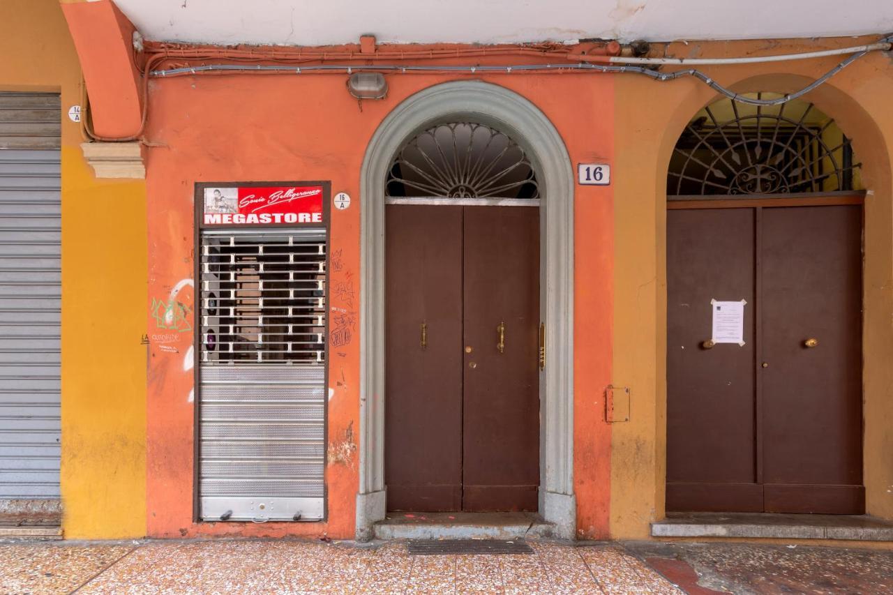Università e Centro Storico Mascarella Apartment x4 Bolonha Exterior foto